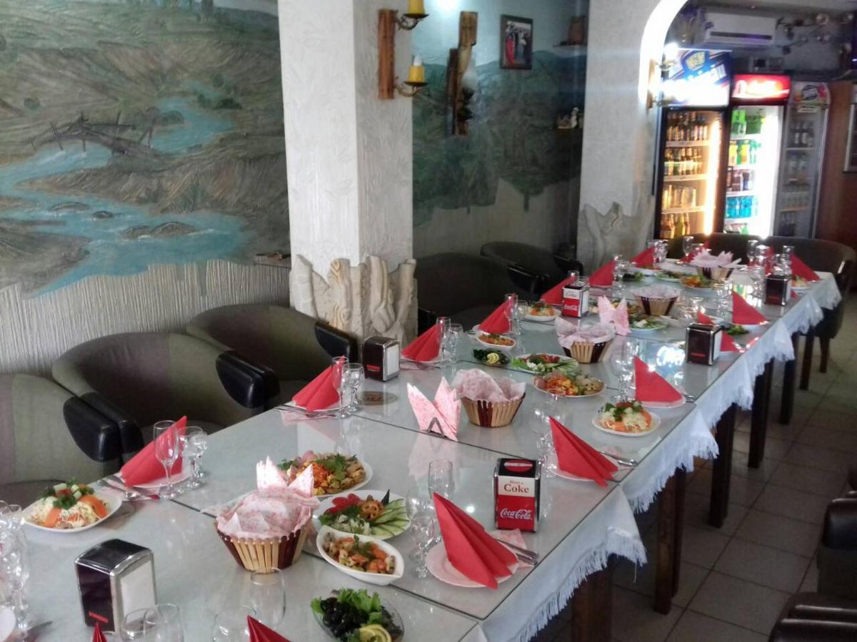 Racu Otel Comrat Dış mekan fotoğraf